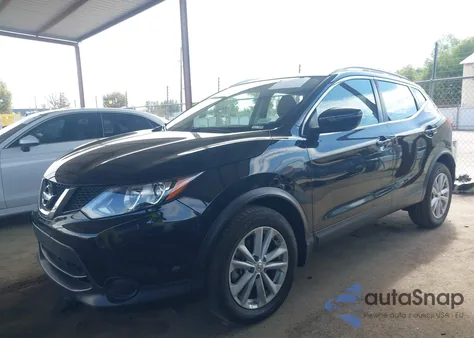 2017 Nissan Rogue Sport Sv z USA, uszkodzony, nr VIN JN1BJ1CP8HW022389